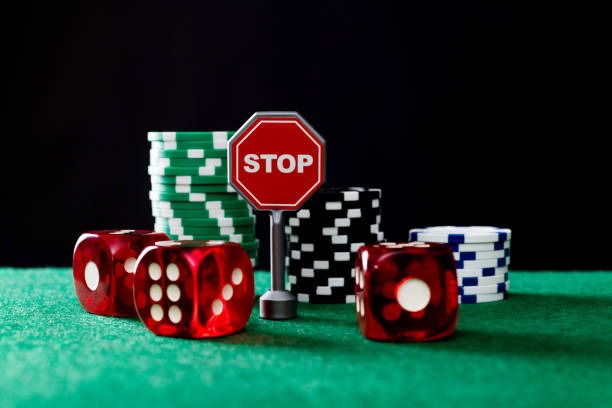 idr77 platform interface showing sportsbook, live tables, and slot games