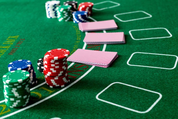 idr77 mobile app interface showing live football odds and casino games